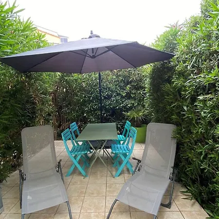 Апартаменты A 5 Min De La Plage, Terrasse Cosy, Moderne Proche Du Centre Et Port - Cap D'agde - Fr-1-723-119 *